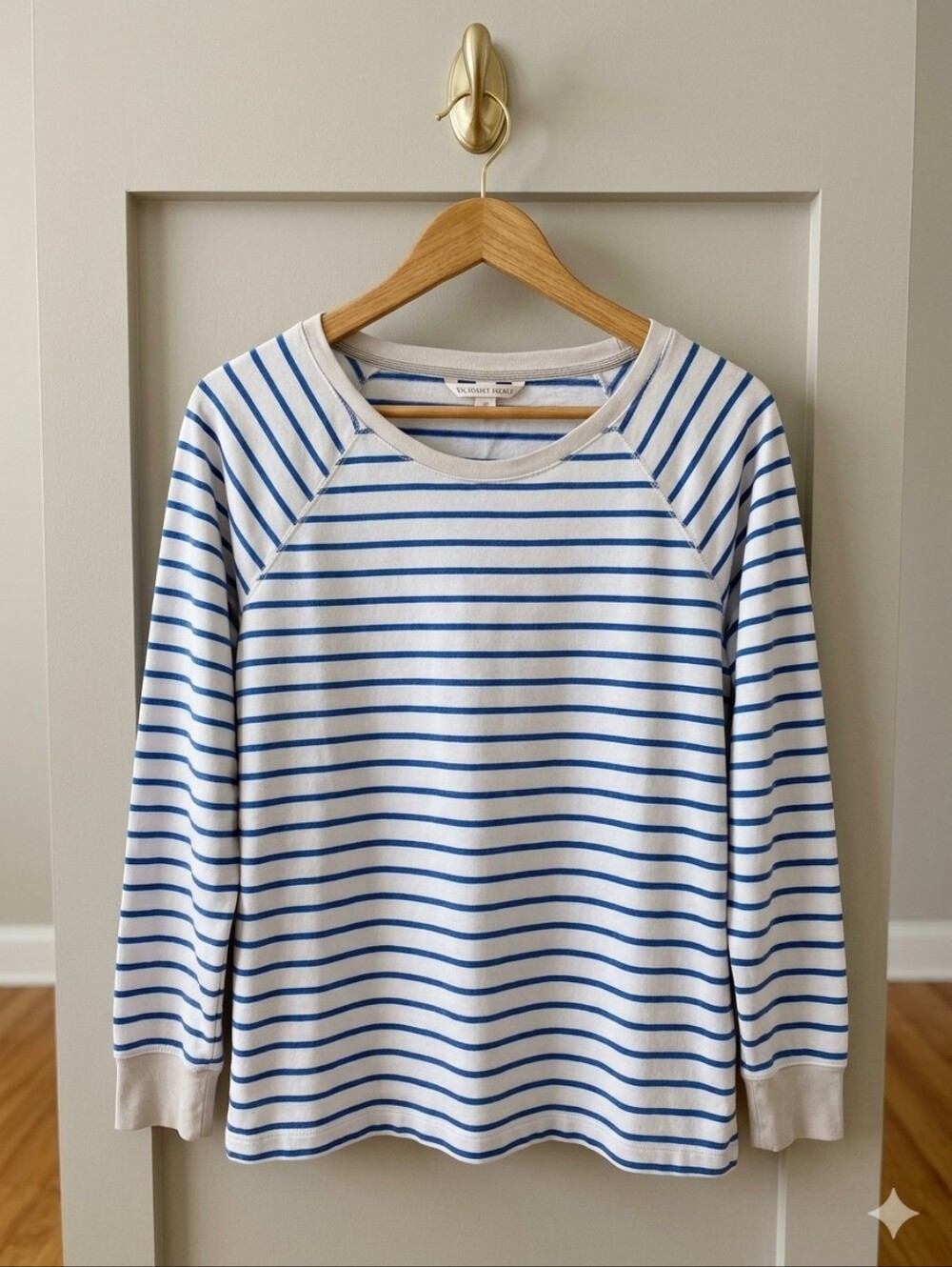 Victoria's Secret Sweatshirt Large